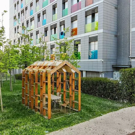 公寓 坎普拉斯博诺尼亚卡萨佩费里旅馆 *